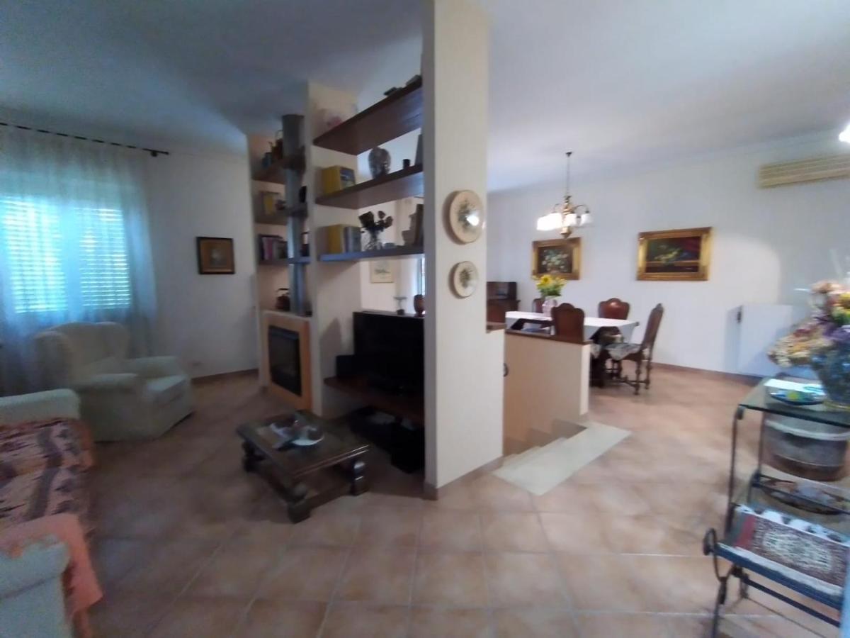 B&B L'Oliveto Лучиньяно Экстерьер фото