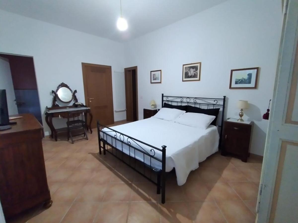 B&B L'Oliveto Лучиньяно Экстерьер фото