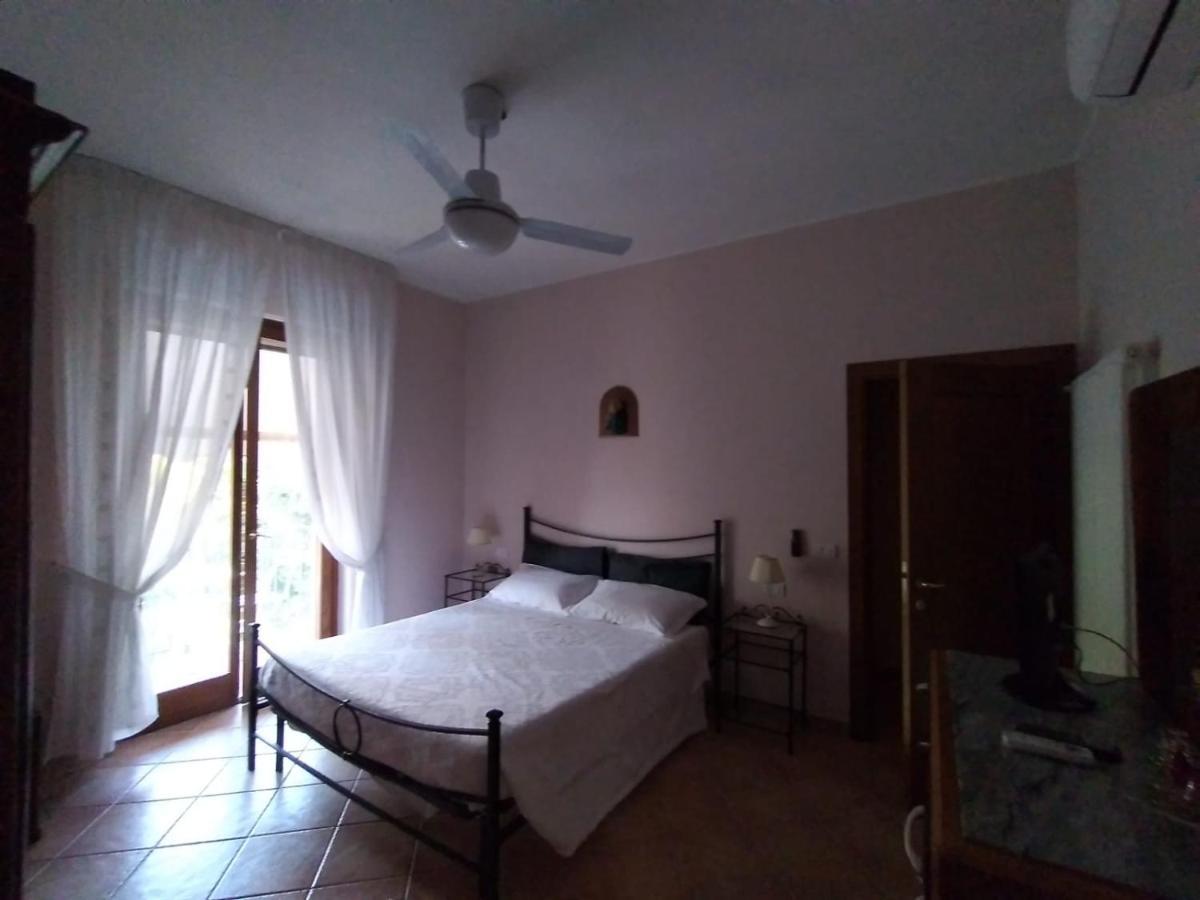 B&B L'Oliveto Лучиньяно Экстерьер фото