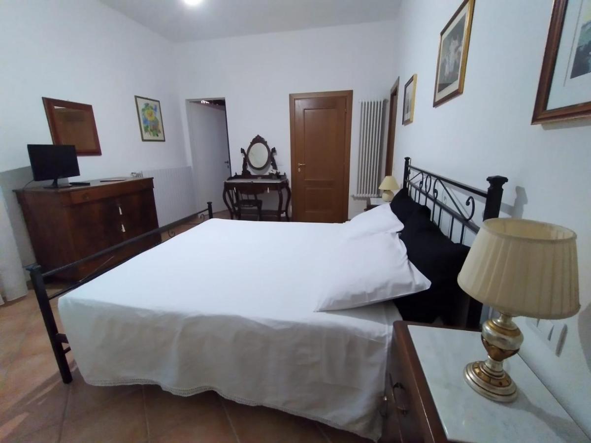 B&B L'Oliveto Лучиньяно Экстерьер фото
